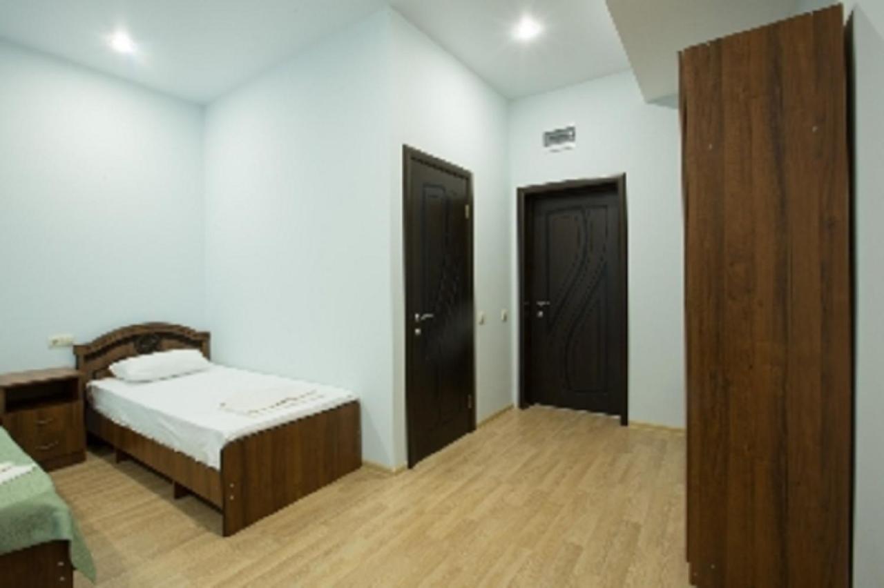 Calipso Sea Hotel Gagra Exterior photo