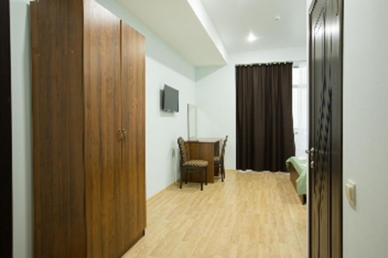 Calipso Sea Hotel Gagra Exterior photo
