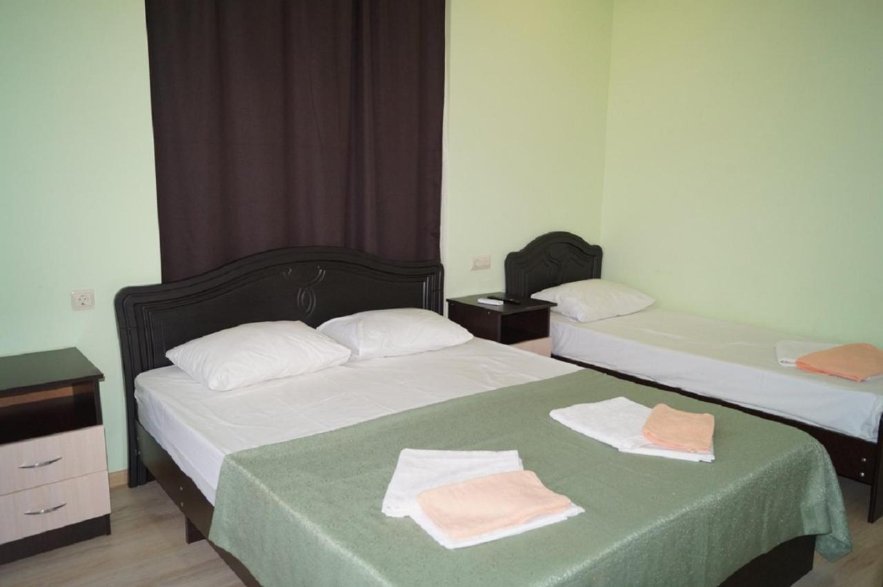 Calipso Sea Hotel Gagra Exterior photo